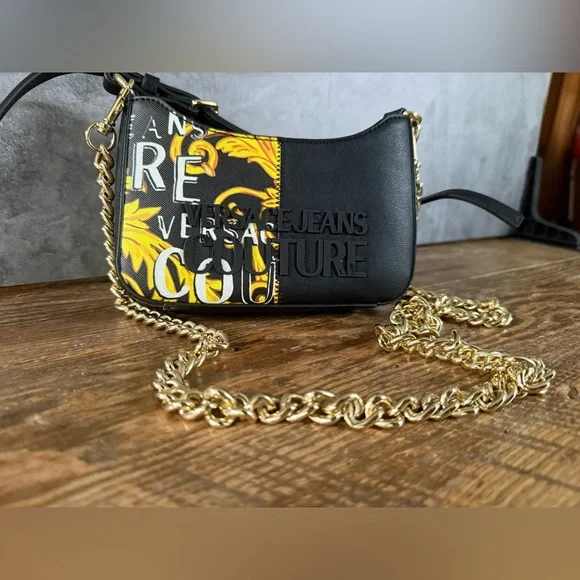 Versace Jeans Couture graphic logo print mini bag with crossbody strap - Picture 4 of 8